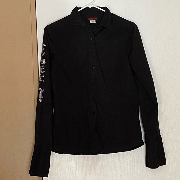 Shirt - Picture 3 of 9